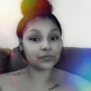 Meet your Posher, Clarissa